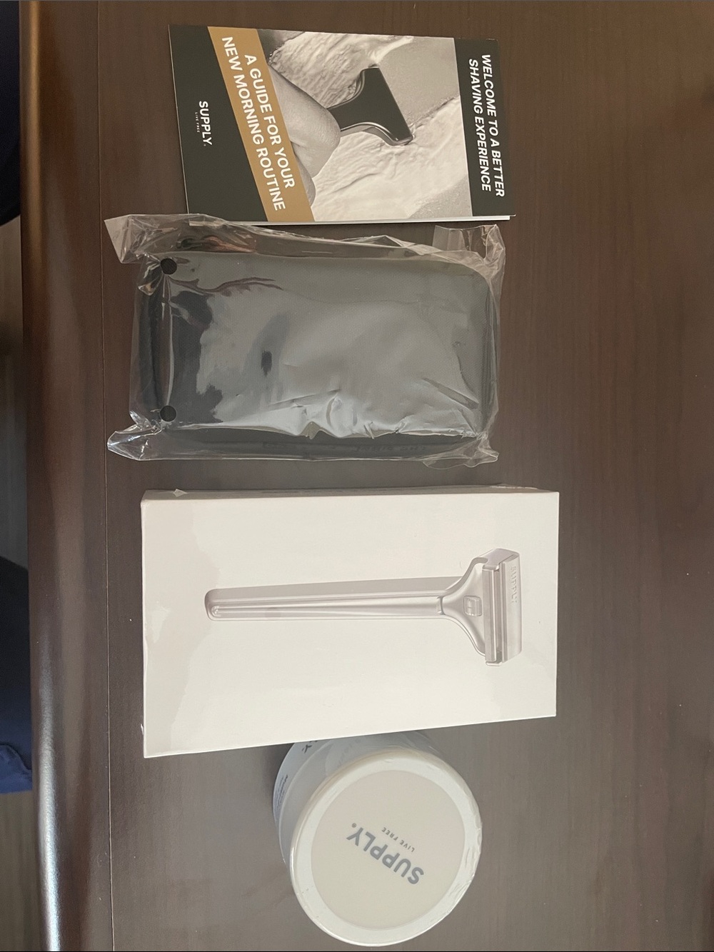 Z Supply White Razor Kit with Black Pouch
